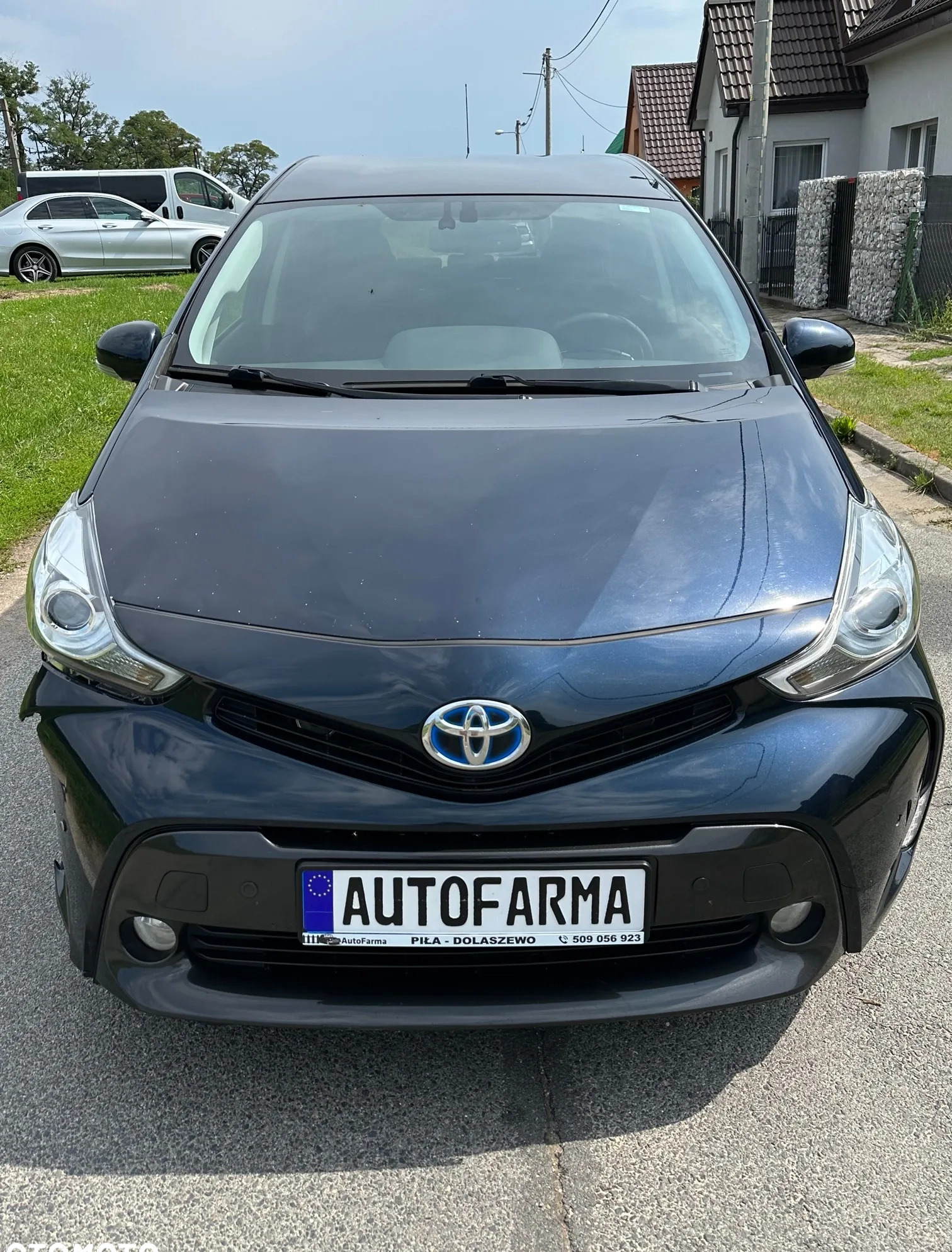 Toyota Prius+ cena 73677 przebieg: 158000, rok produkcji 2018 z Gąbin małe 667